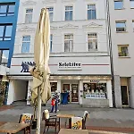 *city, Naehe Hbf, Kingsizebetten, Fitnessecke* * Duisburg