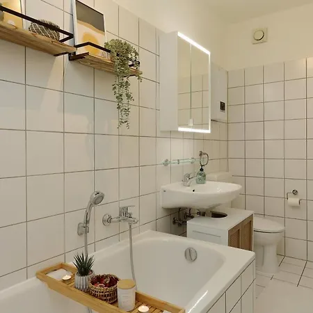 Apartment *city, Naehe Hbf, Kingsizebetten, Fitnessecke* Duisburg