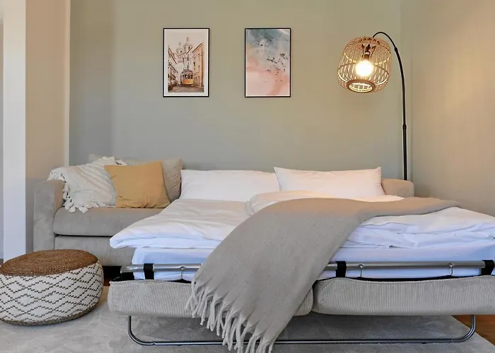 *city, Naehe Hbf, Kingsizebetten, Fitnessecke* * Duisburg