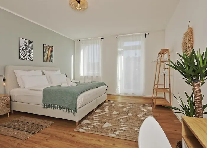 *city, Naehe Hbf, Kingsizebetten, Fitnessecke* Apartman Duisburg